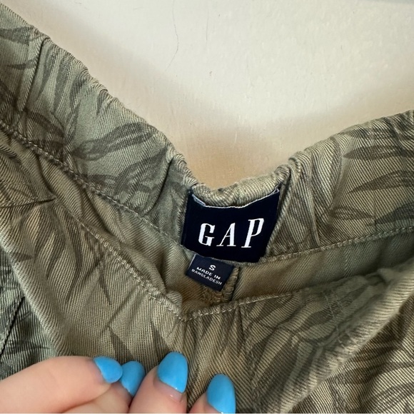 NWT GAP Women's Lyocell Drawstring Pull-On Tencel Shorts Olive Jungle Vines Sm - Picture 5 of 6